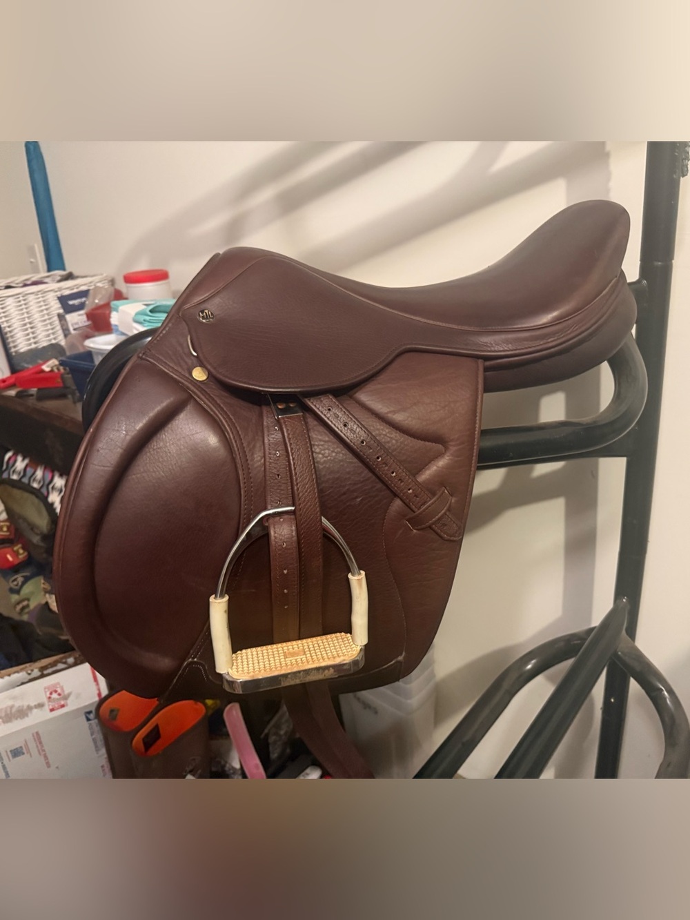 17.5” English Saddle